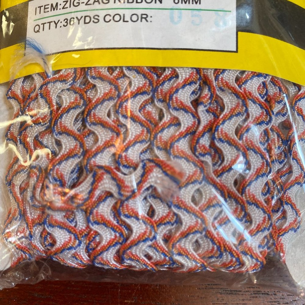 White, Orange & Blue 6mm Ric Rac Trim - Picture 2 of 2